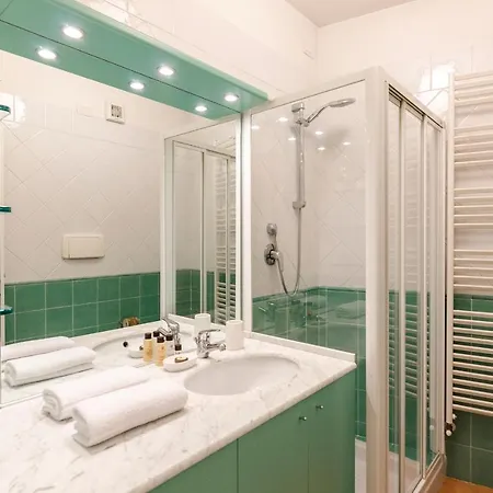 Flat 13: Elegante E Luminoso Con Terrazzo Privato Apartment Bologna