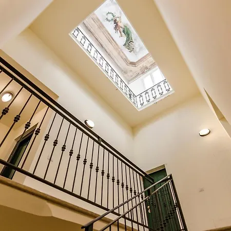 Apartment Flat 13: Elegante E Luminoso Con Terrazzo Privato *
